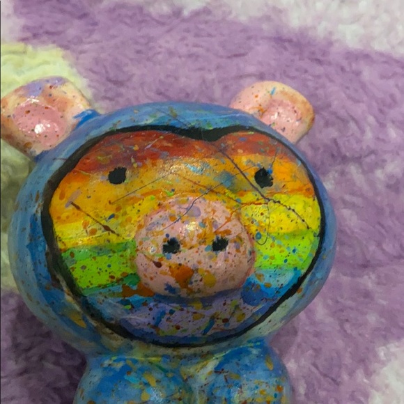 It’s a piggy bank but it is rainbow - Picture 3 of 3